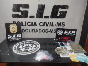7ff00543_d429_4ec4_aed2_0f73ad1723b4_1536x1152_17370295904793-300x225 Trafico de drogas é descoberto no Jardim Pantanal.