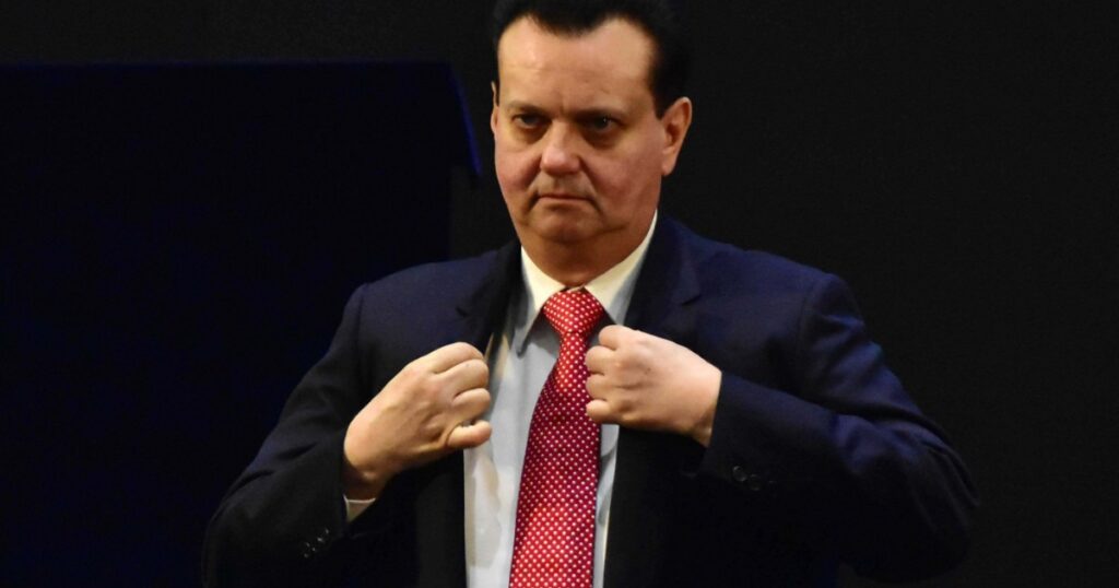 Tarcísio de Freitas foca em gestão e evita tom político em convenção de sábado