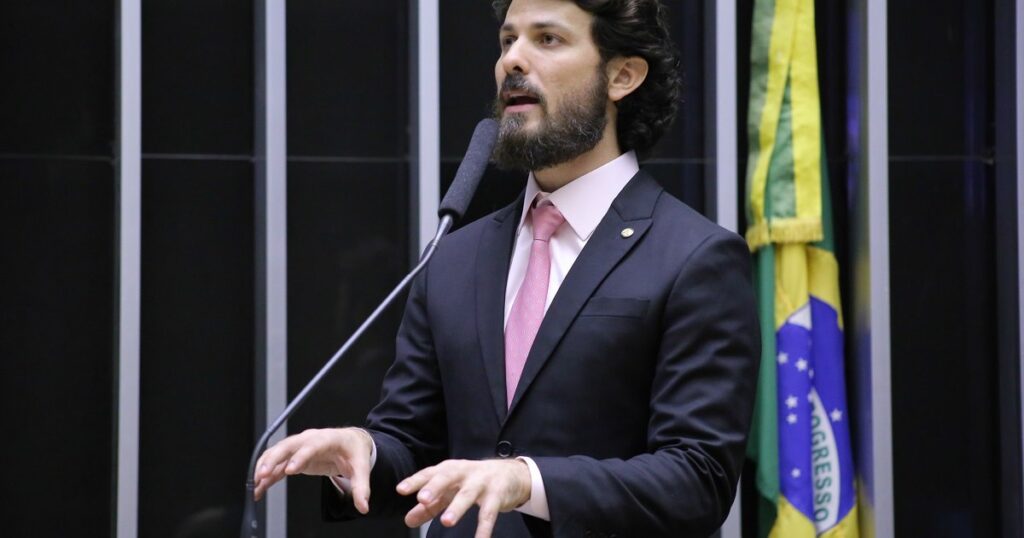 Marcelo Aro rompe com grupo de Zema e articula candidatura ao governo de Minas