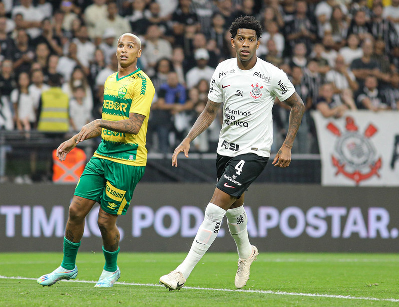 Corinthians empata com Cuiabá e segue sob risco de entrar no Z4