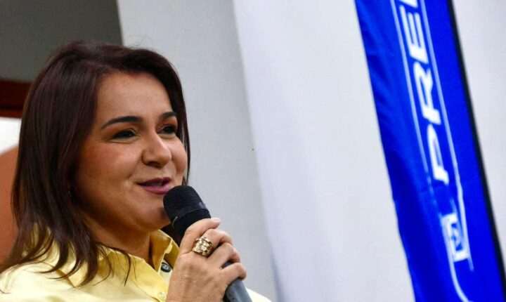 Adriane Lopes homologa contratos para 62 km de asfalto novo em mais de 20 regiões de Campo Grande