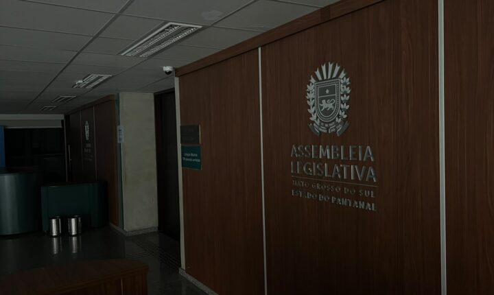 Alems cancela sessão parlamentar após ficar sem energia elétrica no Chácara dos Poderes