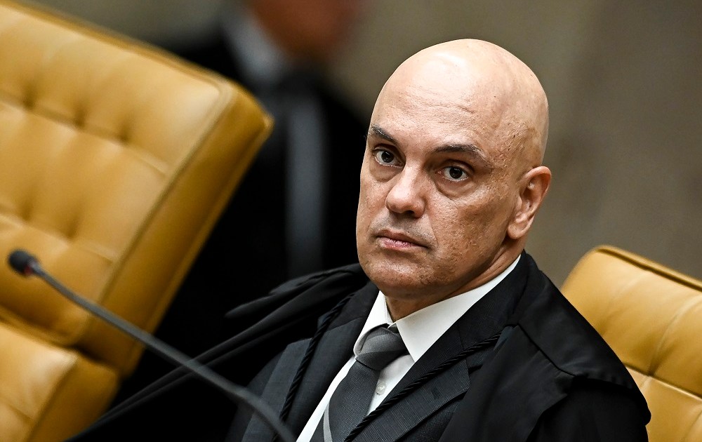 Alexandre de Moraes autoriza cunhada a visitar Jair Bolsonaro