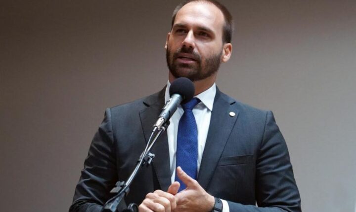 Eduardo Bolsonaro diz que chapa com Alfredo Gaspar afasta risco de impeachment