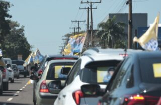 Primeiro dia de campanha eleitoral em MS é marcado por adesivaços e carreatas