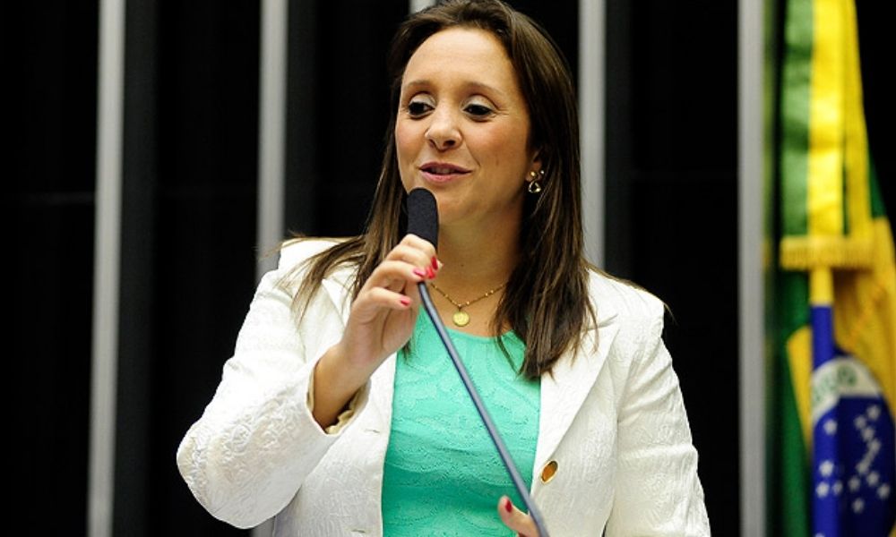 Podemos decide manter neutralidade na eleição presidencial e descarta vaga de vice com Flávio Bolsonaro