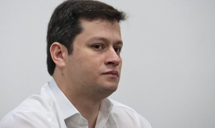 TRE-MS multa Renato Gomes em R$ 5 mil por ataques a Eduardo Riedel