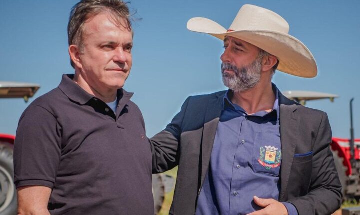 Vander agradece apoio de prefeito bolsonarista: ‘sem olhar cor partidária’