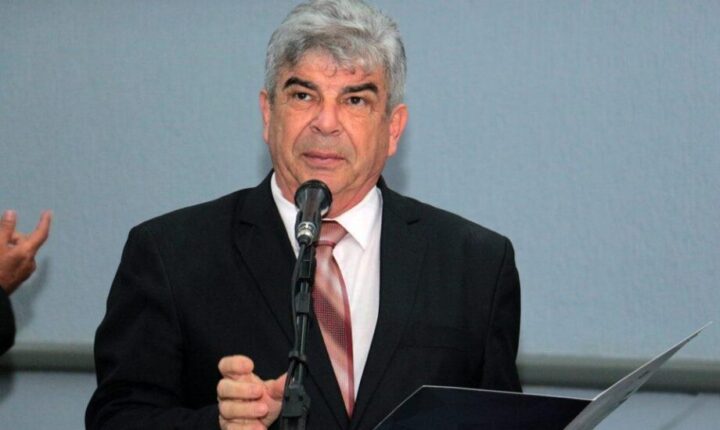 União não deve substituir Veterinário Francisco após desistência de candidatura motivada por saúde