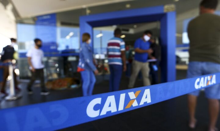 Caixa conclui repasses de setembro do Bolsa Família para NIS final 0