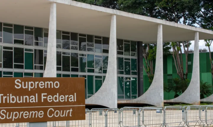 STF: Gilmar Mendes sugere adiar sessão sobre conduta de Moraes e unificar casos
