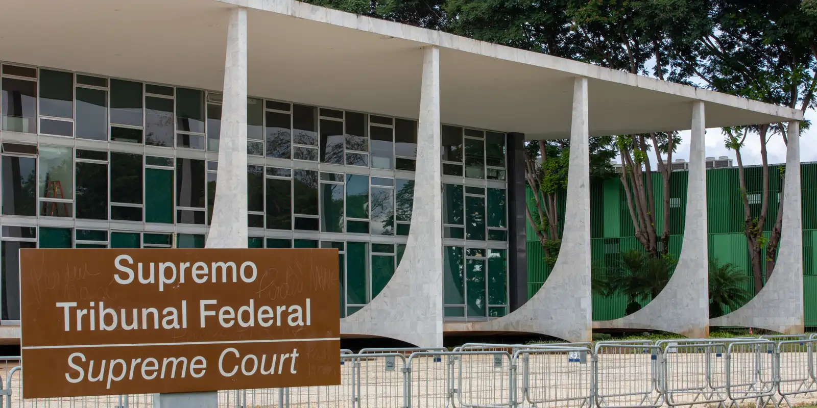 STF: Gilmar Mendes sugere adiar sessão sobre conduta de Moraes e unificar casos