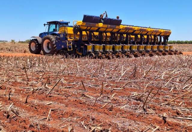 Plantio da soja começa hoje em MS com área maior e previsão de safra menor