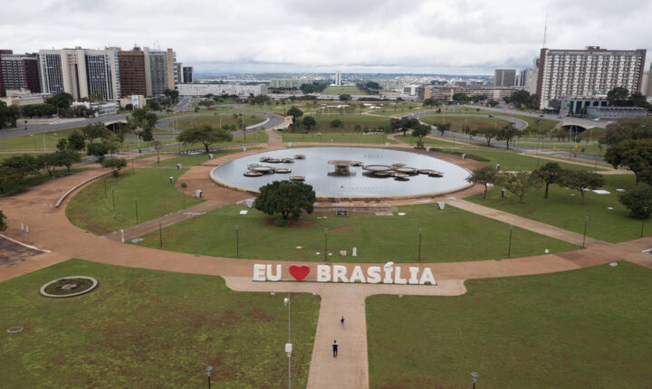 Celina Leão lidera corrida ao governo do DF com 40% das intenções de voto, aponta Datafolha