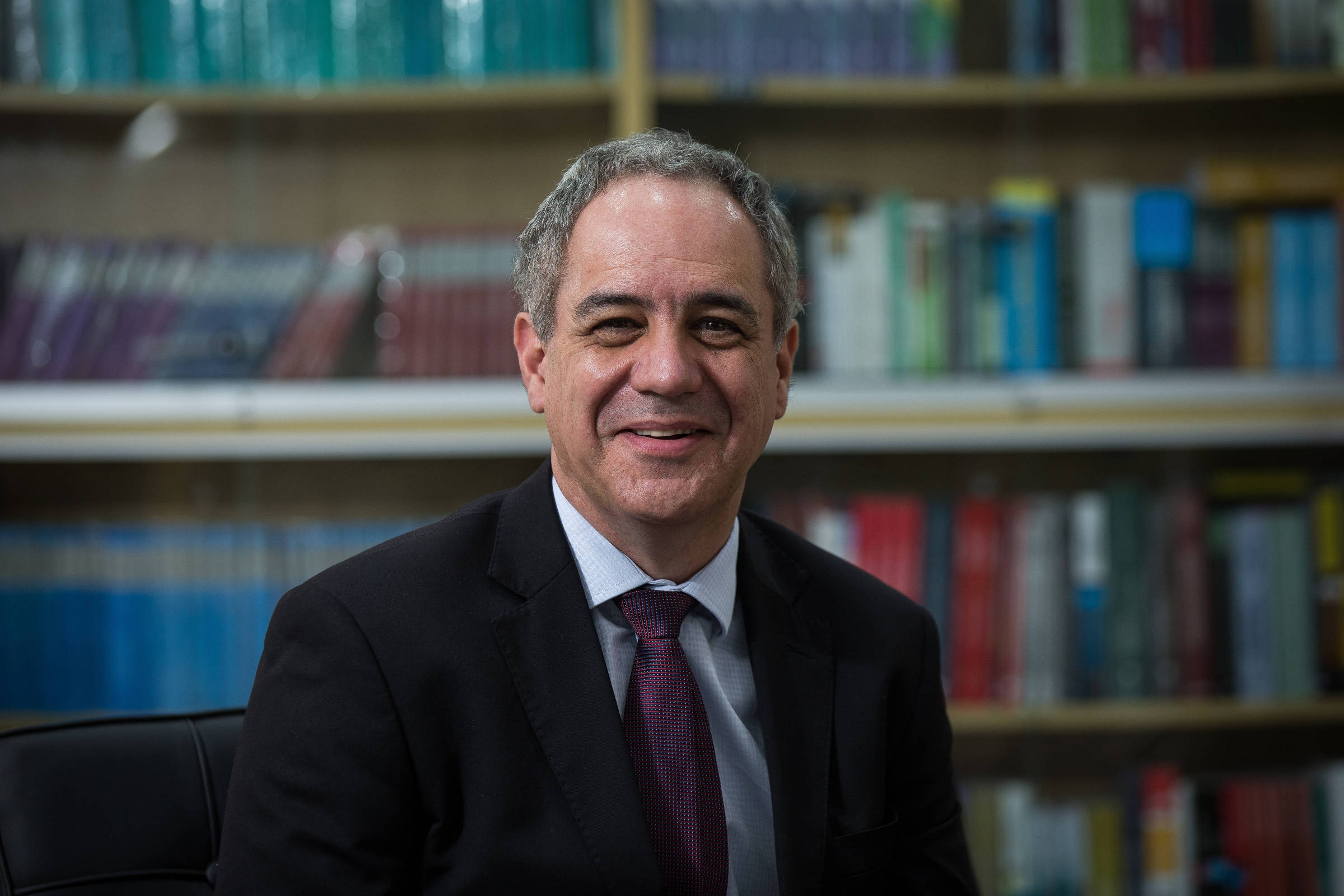 Estudo aponta que IVA não penaliza serviços, mas corrige distorções