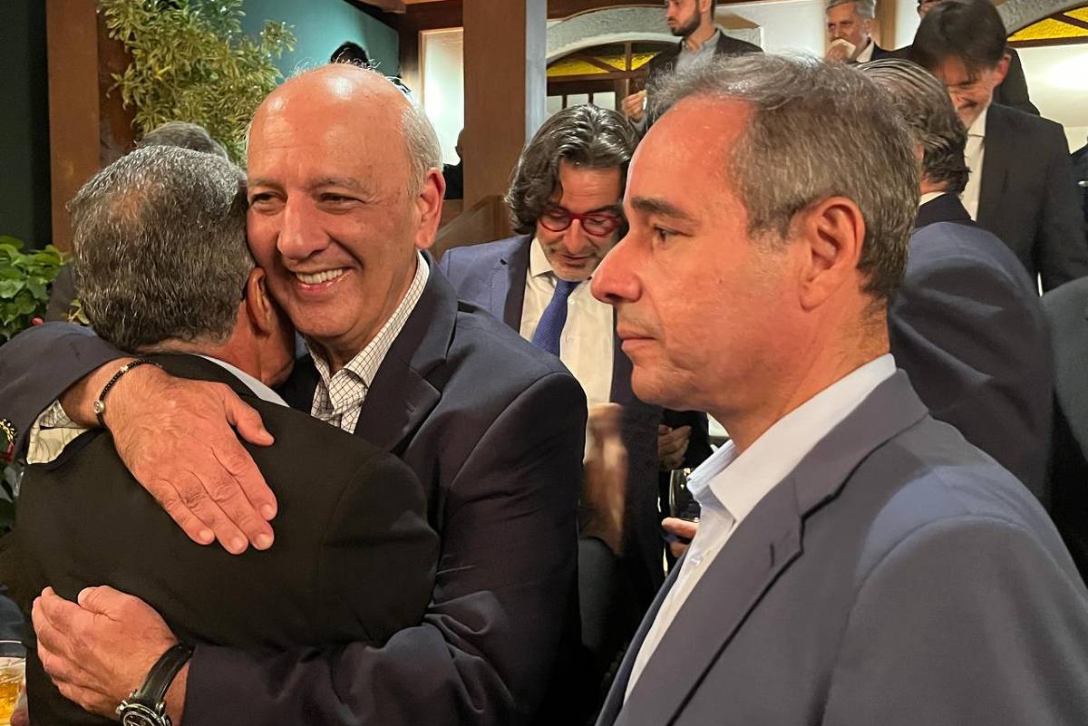 TSE confirma inelegibilidade de Arruda e nega registro de candidatura ao governo do DF
