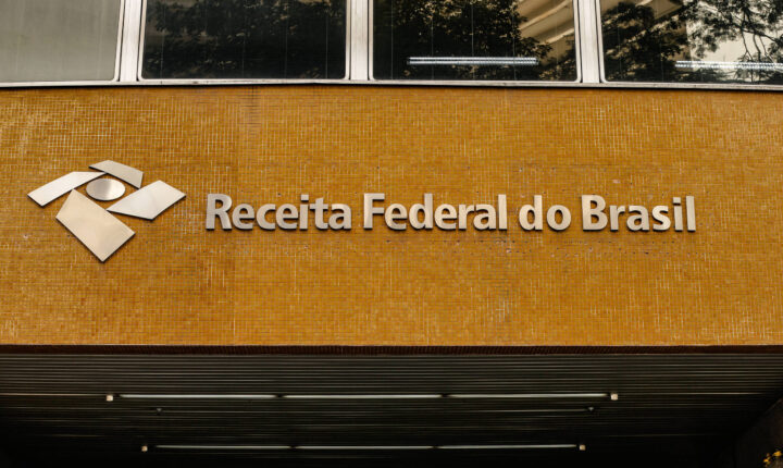 Receita Federal paga lote residual do Imposto de Renda a 412 mil contribuintes nesta quarta-feira