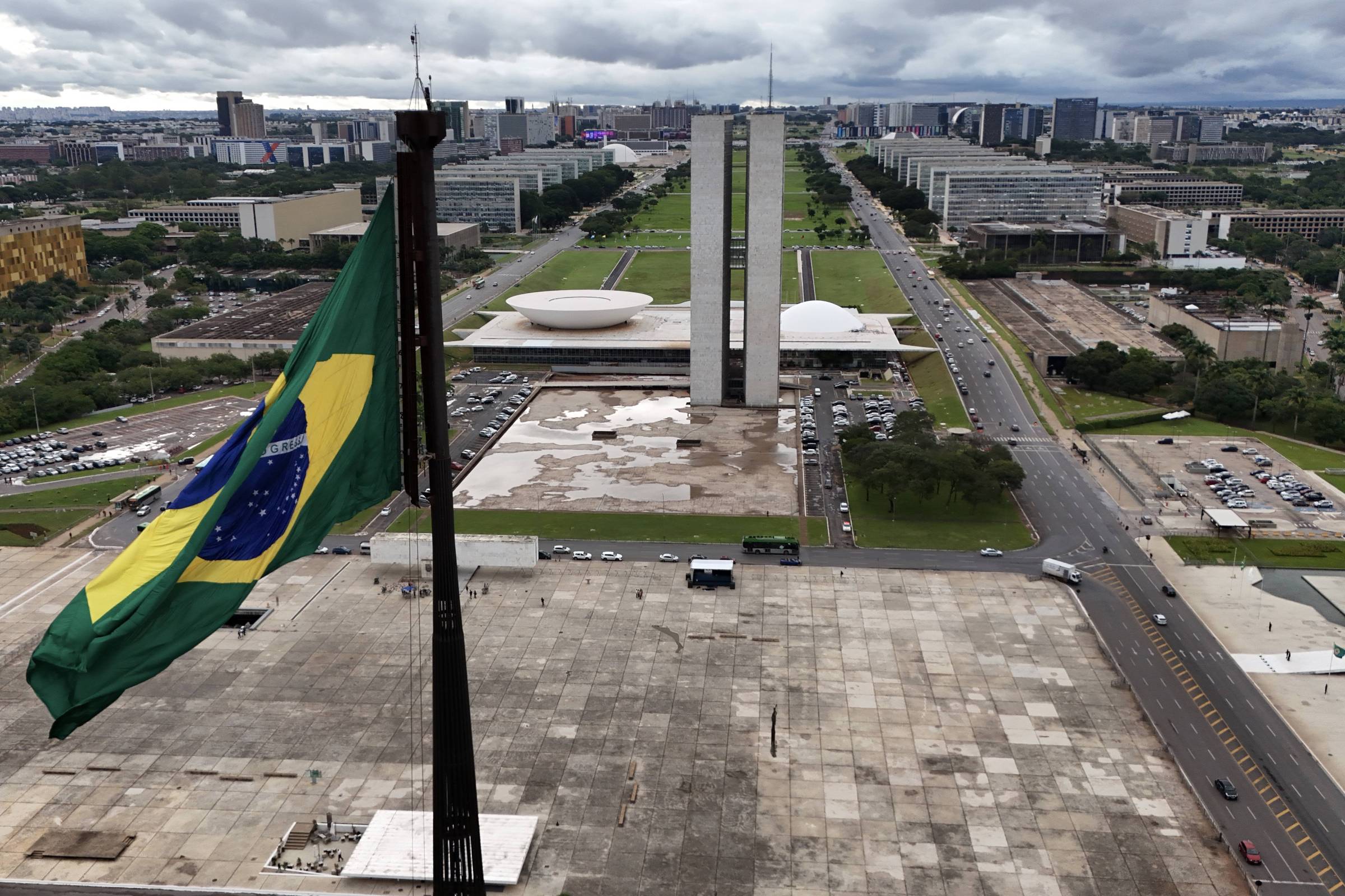 A estrutura não vota: reflexões sobre a responsabilidade do eleitor nas urnas