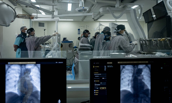 Enamed é aplicado neste domingo com regras e diretrizes para estudantes de medicina