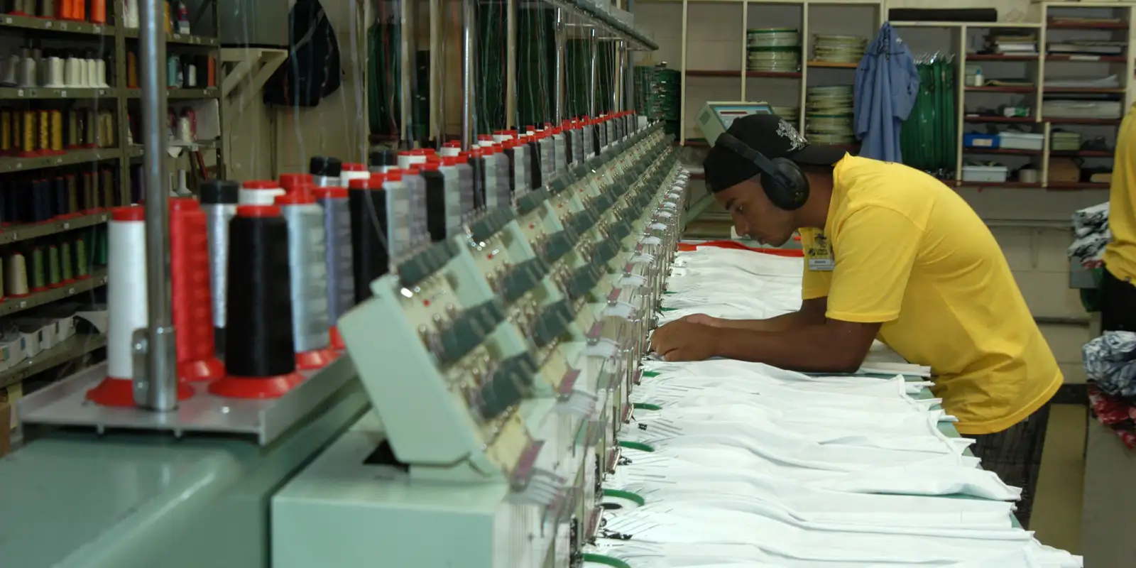 Atividade econômica do país registra queda de 0,4% entre junho e julho, aponta FGV