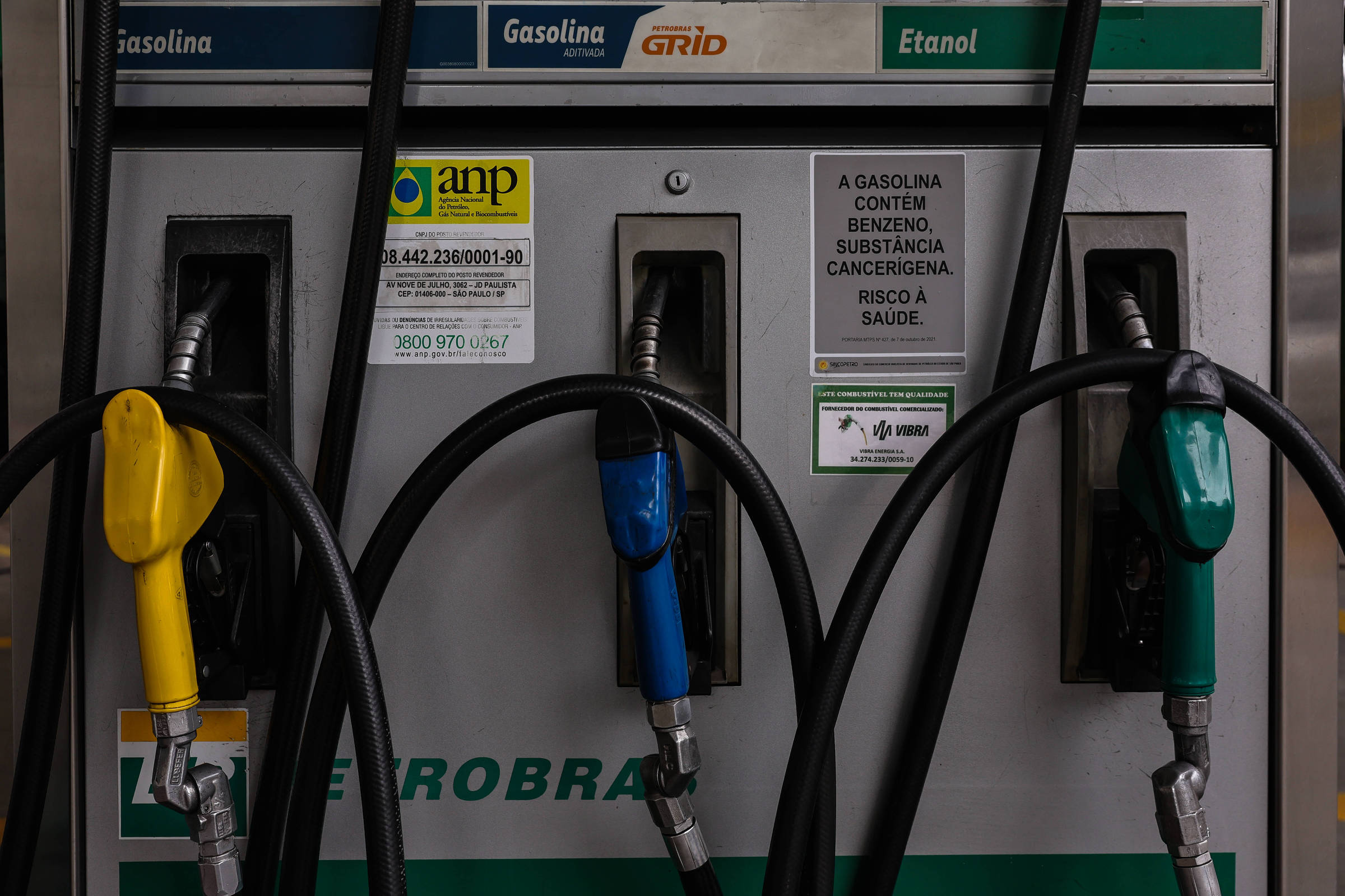 Governo federal eleva para R$ 500 milhões valor de multa máxima por preço abusivo de combustíveis