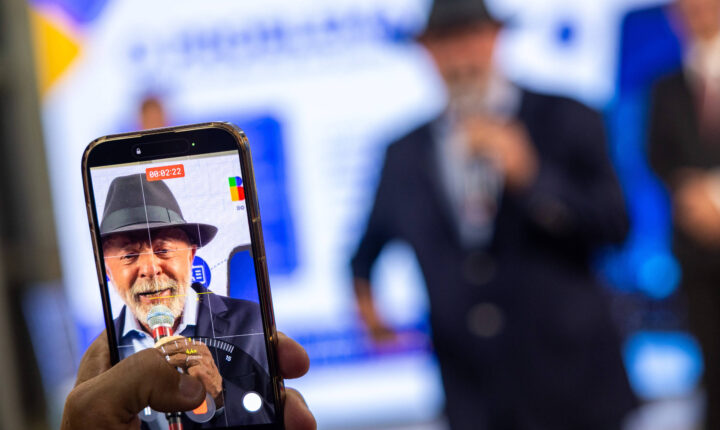 Influenciadores lançam carta em apoio a Lula com cobrança de regras para IA e plataformas