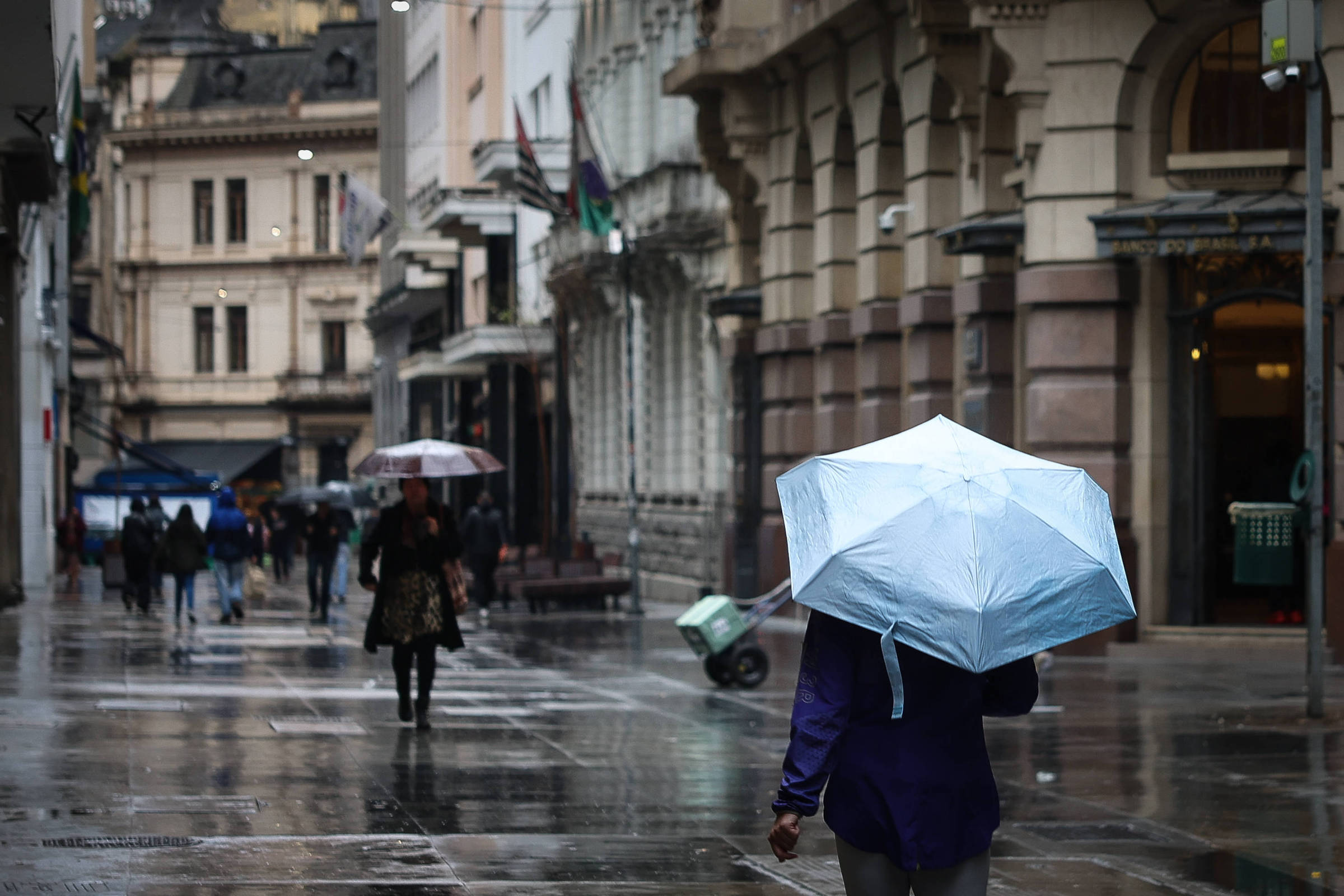 São Paulo permanece em alerta máximo de perigo para tempestades nesta segunda-feira