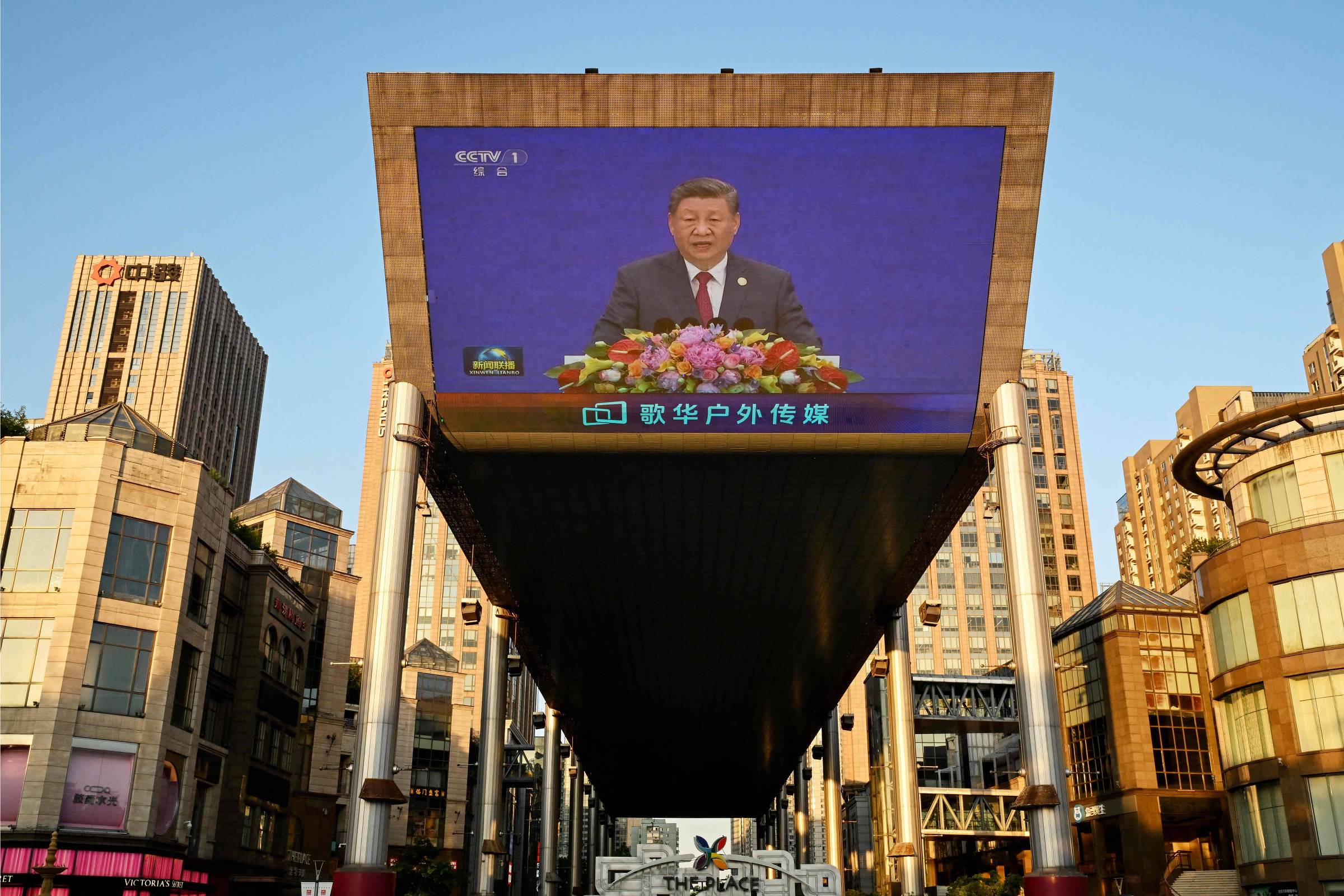 Xi Jinping coloca inteligência artificial no centro da estratégia econômica da China