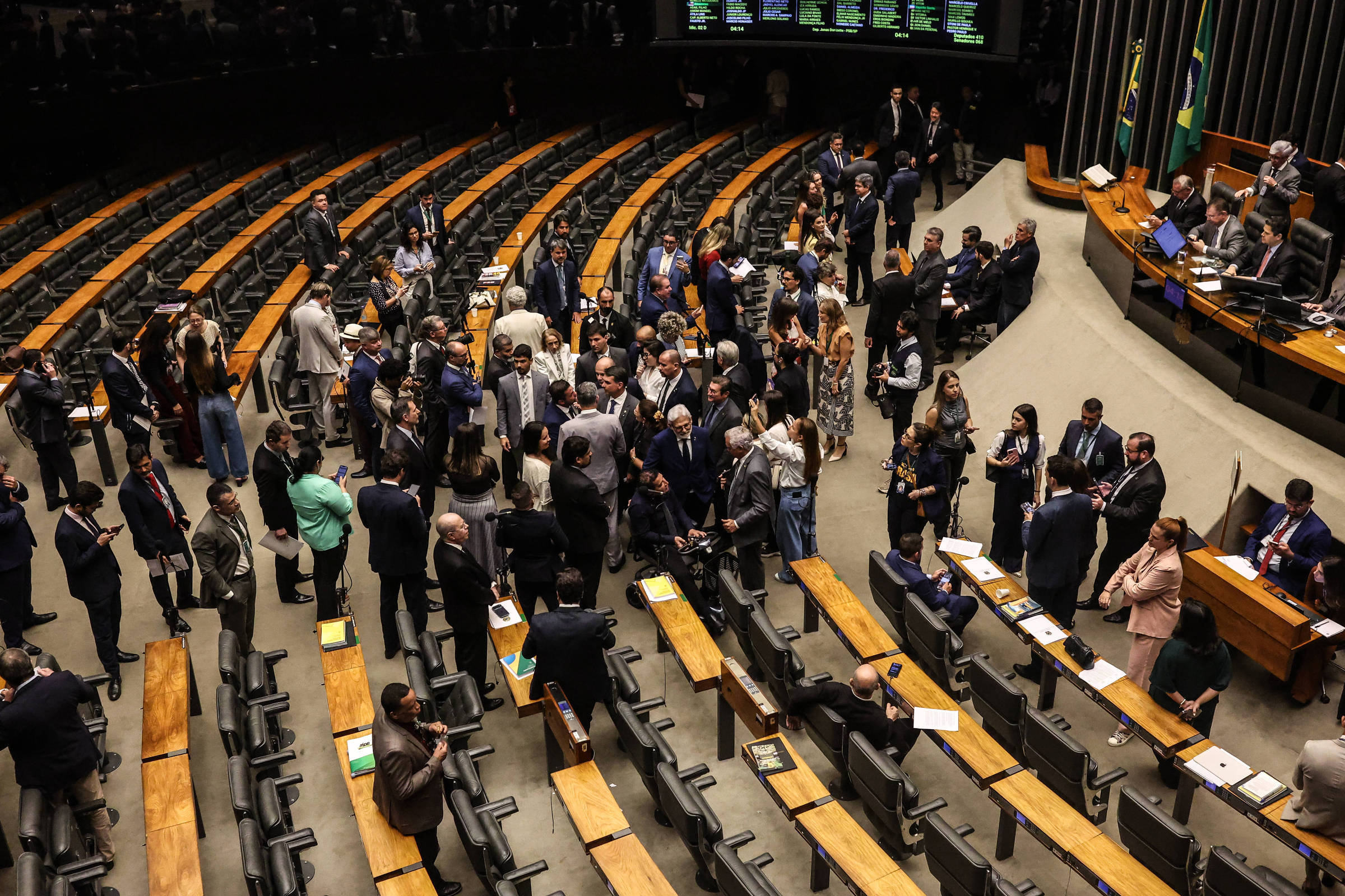 Câmara dos Deputados concentra atribuições centrais na formulação de leis, controle de gastos e fiscalização
