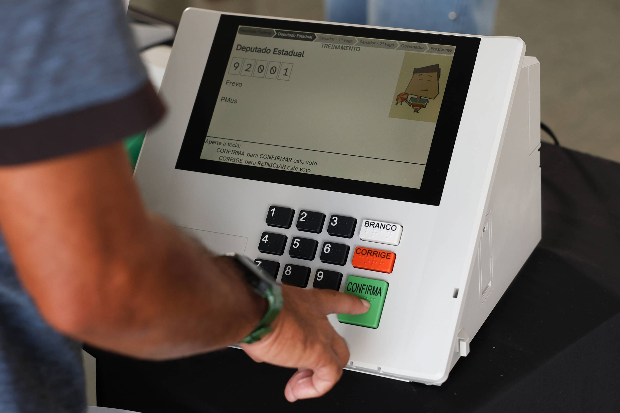 Empresários financiam campanhas do PL e do PT simultaneamente com R$ 5,6 milhões
