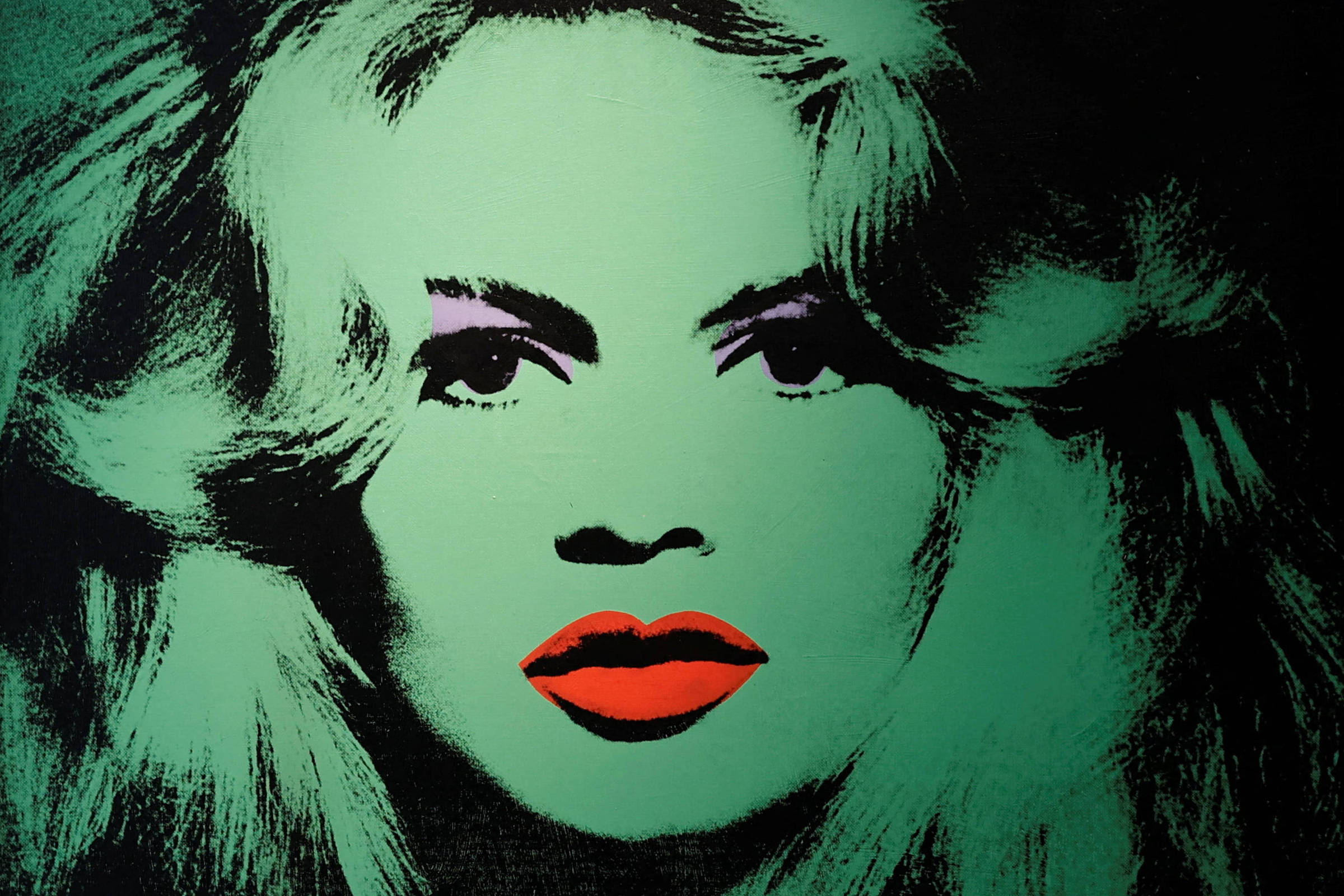 Objetos pessoais de Brigitte Bardot são leiloados em Paris e arrecadam quase € 1 milhão