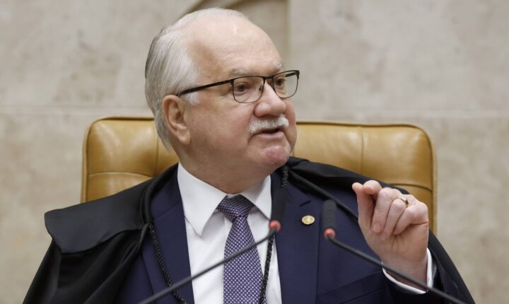 Fachin dá 24 horas para PF informar sobre custódia e estado de celular de Vorcaro
