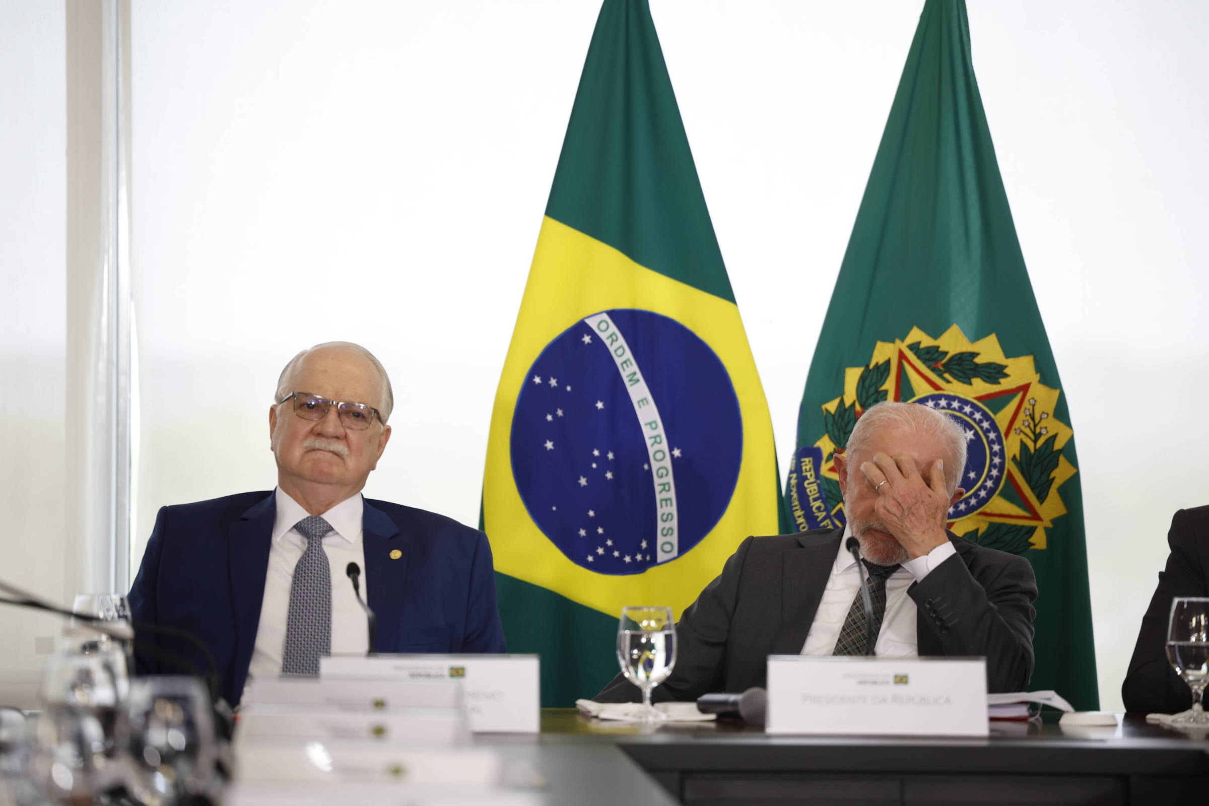 Vista à distância, a corrida eleitoral brasileira é ‘non sense’
