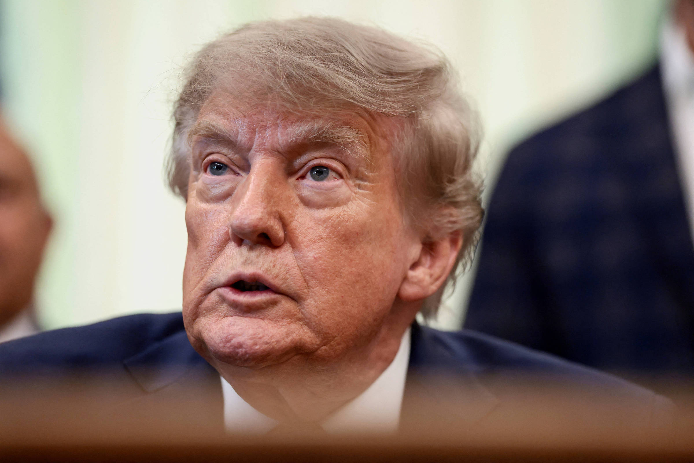 Suprema Corte dos Estados Unidos rejeita pedido de Trump para limitar voto por correio