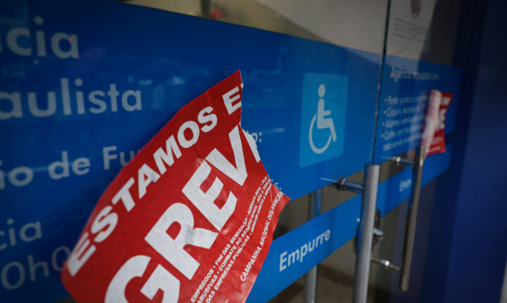 Greve da Caixa atrasa crédito do programa Move Brasil e financiamentos imobiliários