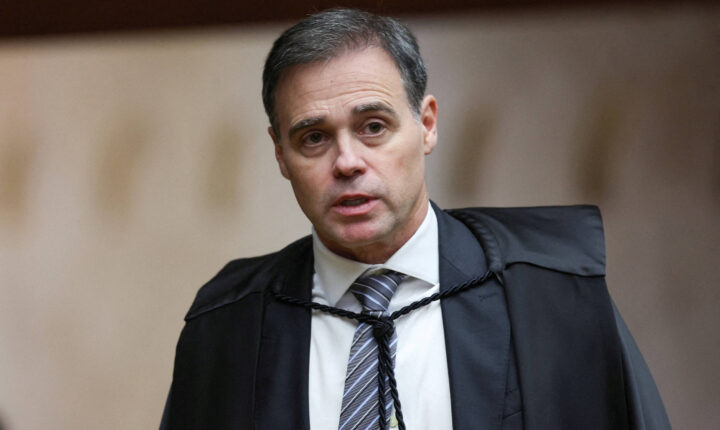 Mendonça reage a críticas de Moraes e afirma não haver irregularidade em relatório da PF