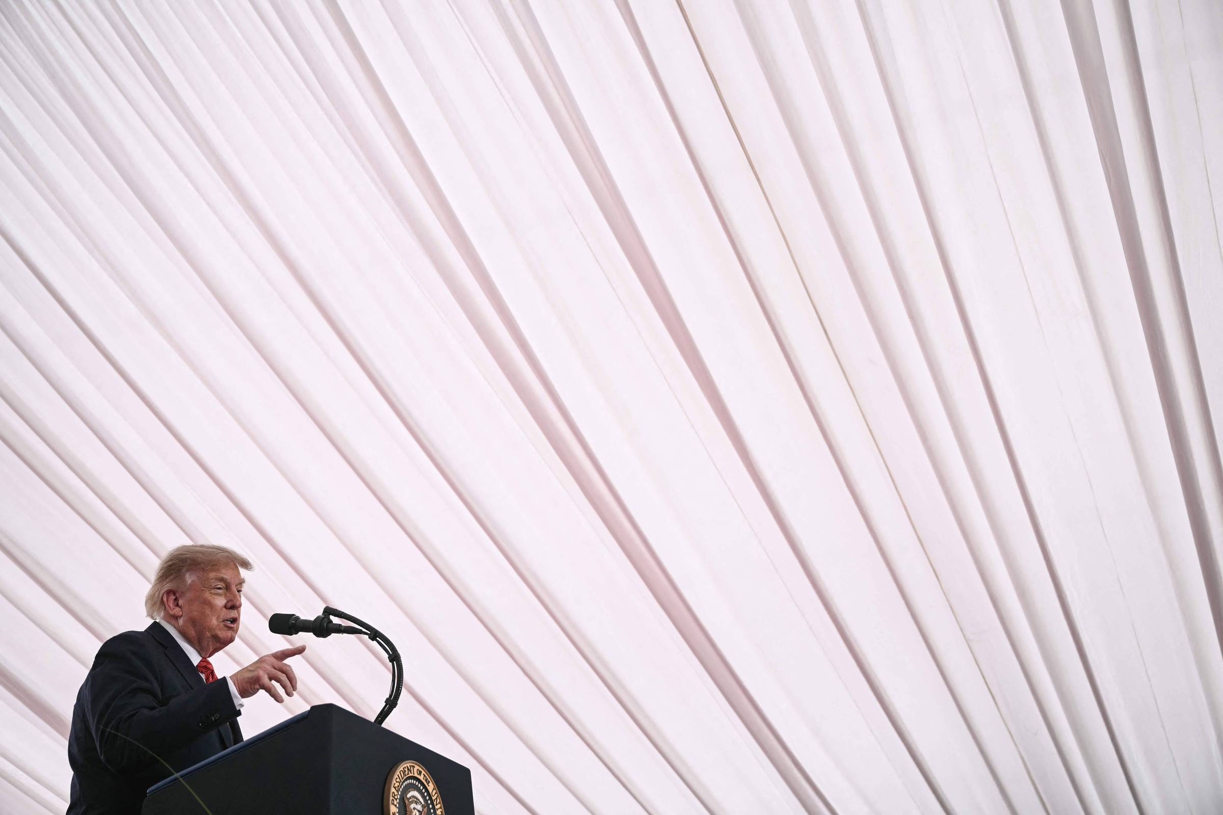 Trump diz que houthis do Iêmen pediram aos EUA para não intervir em conflito com Arábia Saudita