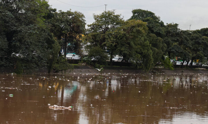 São Paulo segue em alerta de perigo para tempestades neste domingo