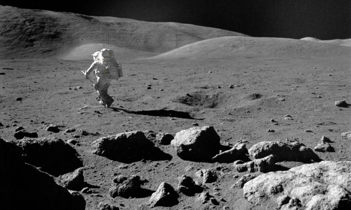 Cientistas querem descobrir se há detritos de civilizações alienígenas na Lua