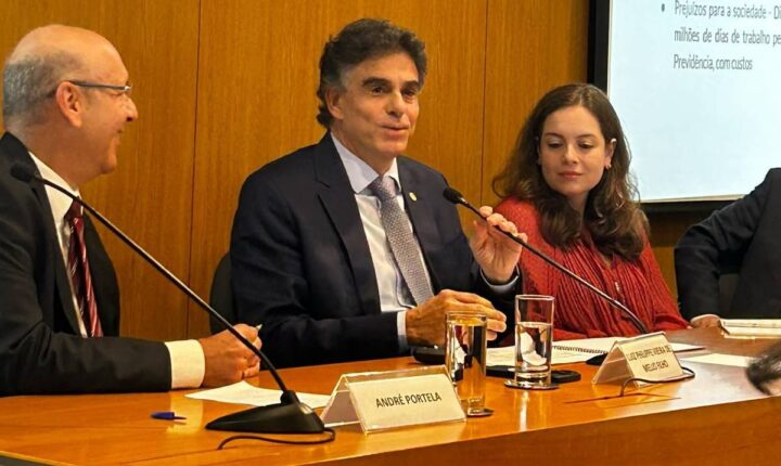 Reforma trabalhista não é lei honesta, afirma o presidente do TST