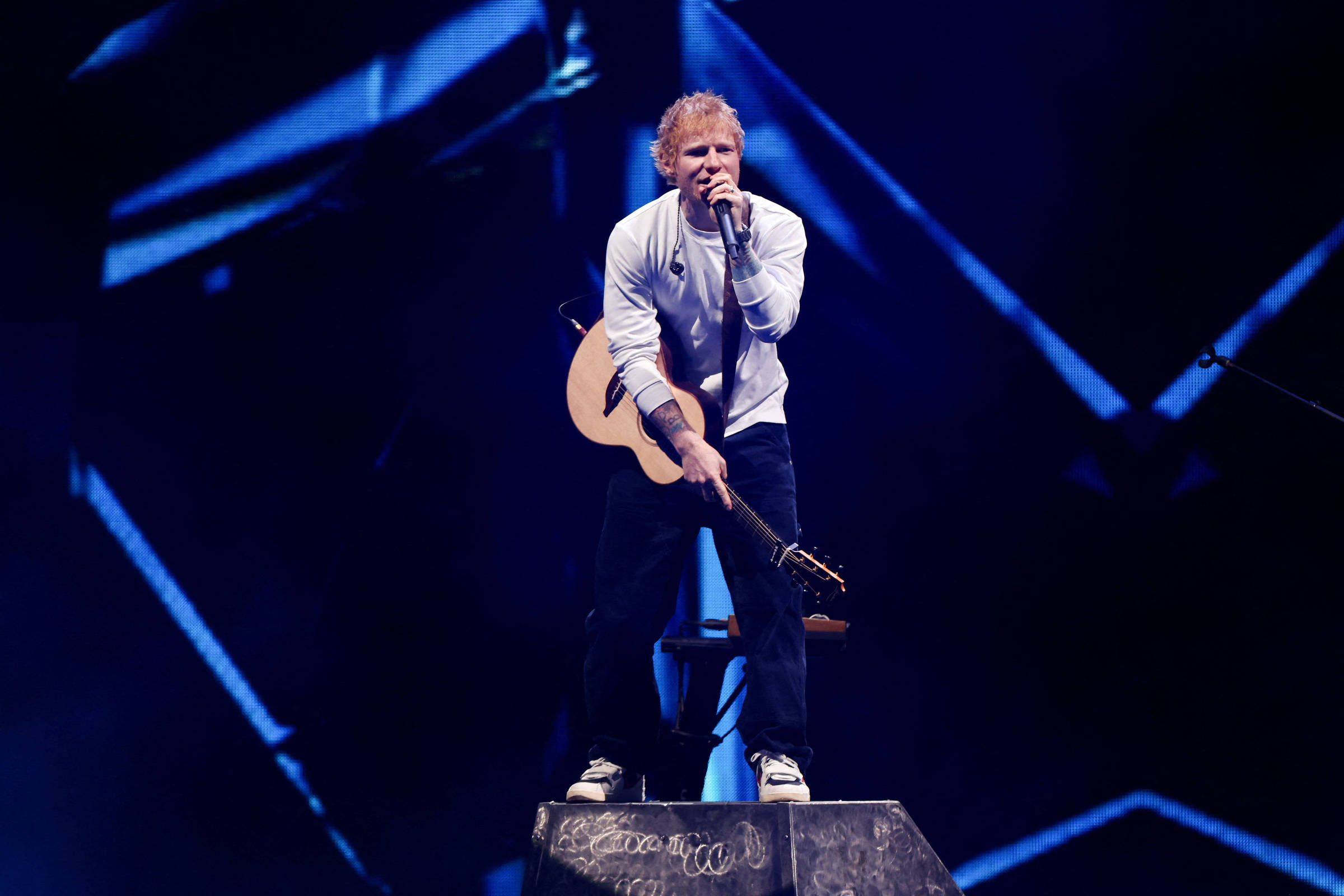 Após polêmicas e boicote em turnê, Ed Sheeran define situação em Gaza como ‘catastrófica’