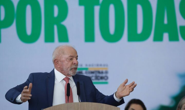 Defensores públicos pedem à campanha de Lula maior acesso à Justiça no combate a feminicídios e bets