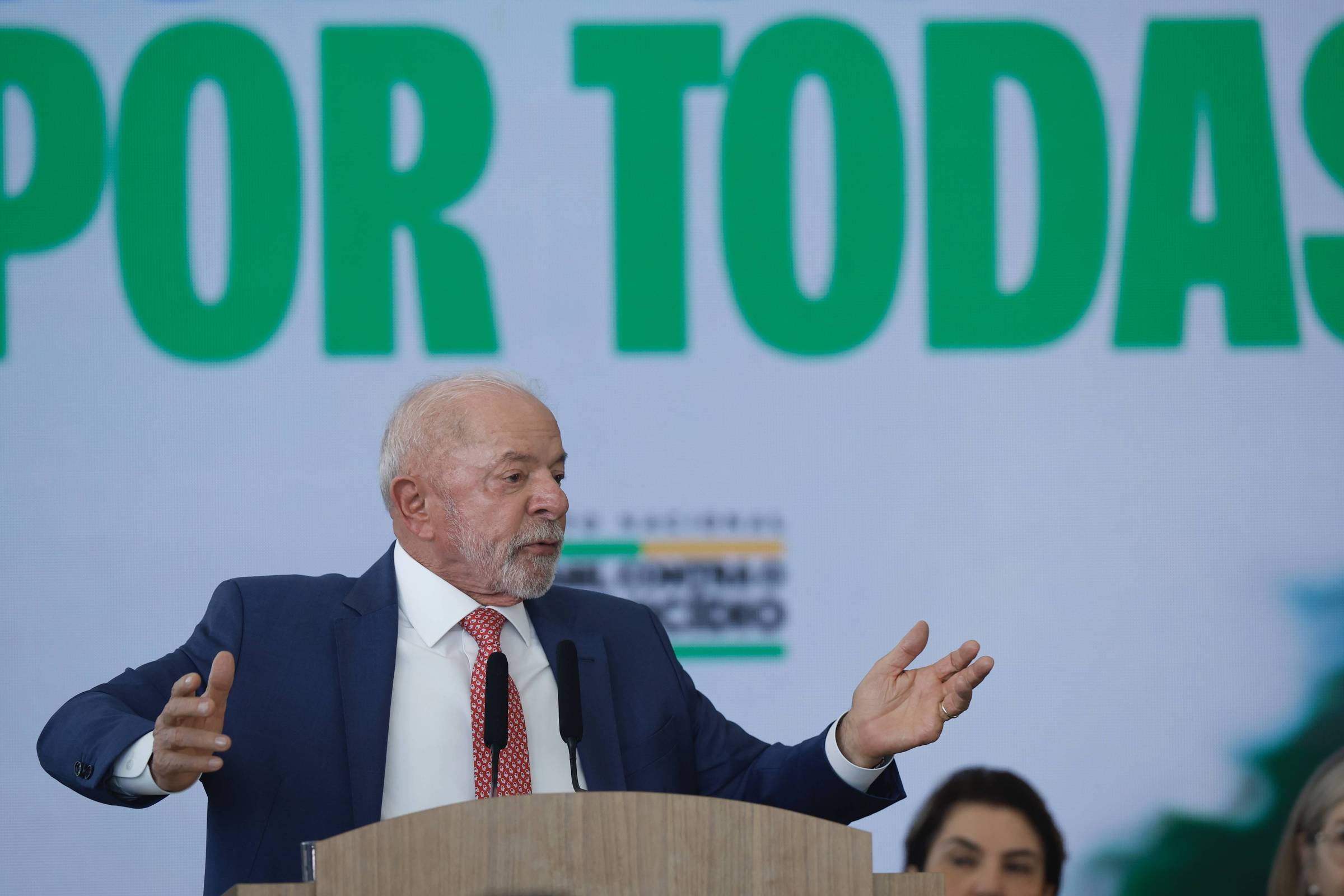 Defensores públicos pedem à campanha de Lula maior acesso à Justiça no combate a feminicídios e bets