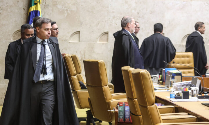 Apertemos os cintos: analistas apontam o sumiço de lideranças políticas diante da crise nacional