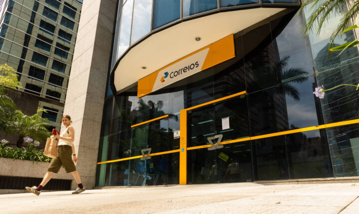 TST julga nesta segunda-feira greve nacional dos Correios após impasse em negociações