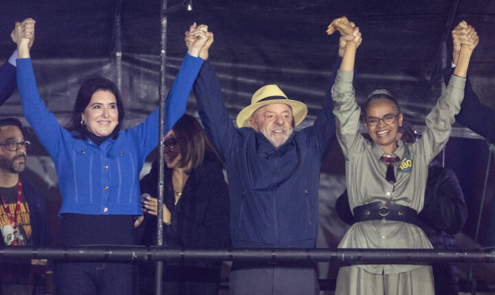 Lula e Flávio Bolsonaro concentram campanhas no Nordeste e Sudeste na reta final