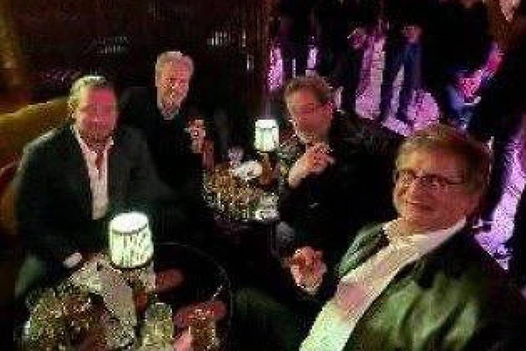 Celular de Vorcaro revela registros de Gonet em evento de charutos e uísque em Londres