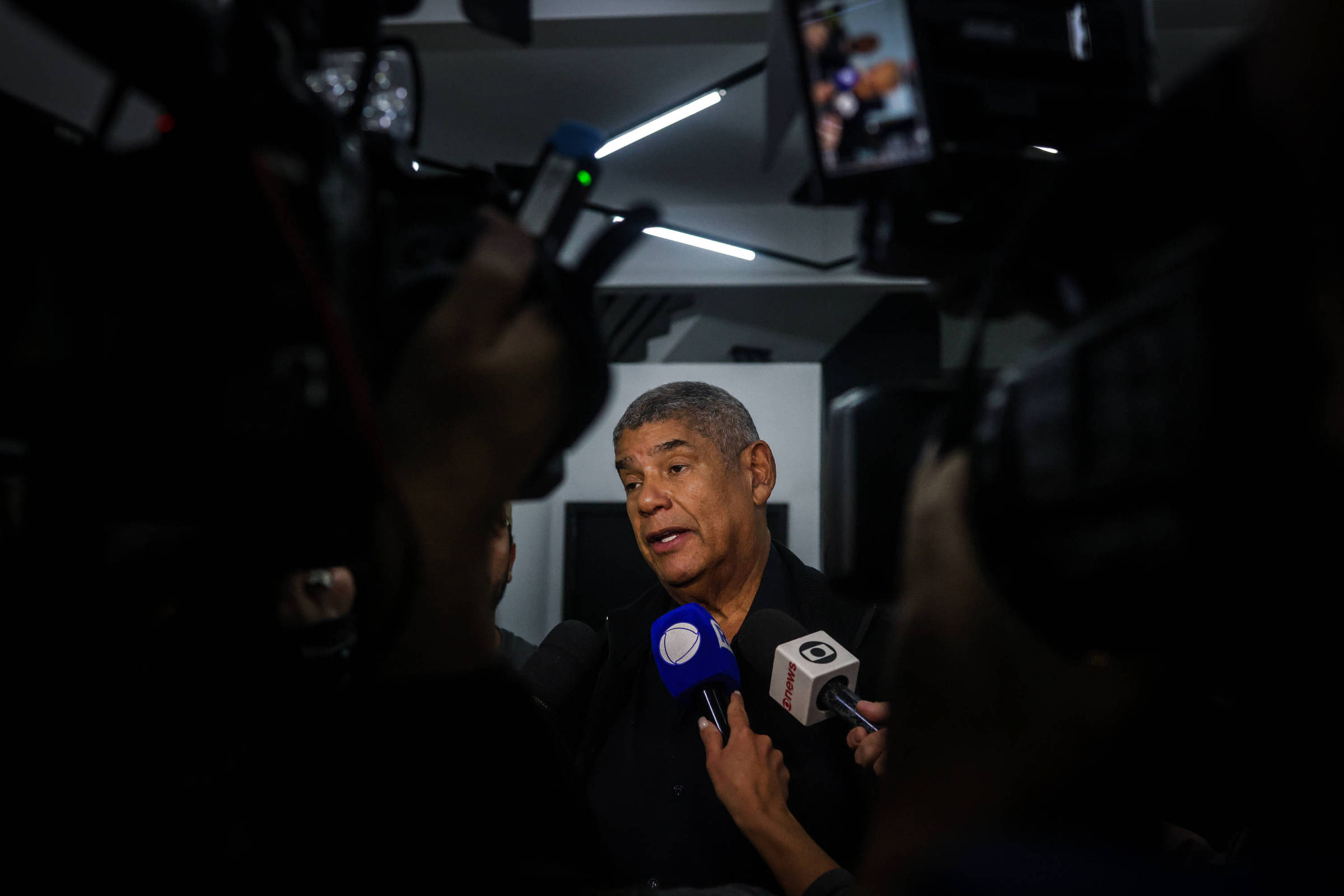 Milton Leite tem prisão mantida pela Justiça após audiência de custódia e é levado a hospital com pressão alta