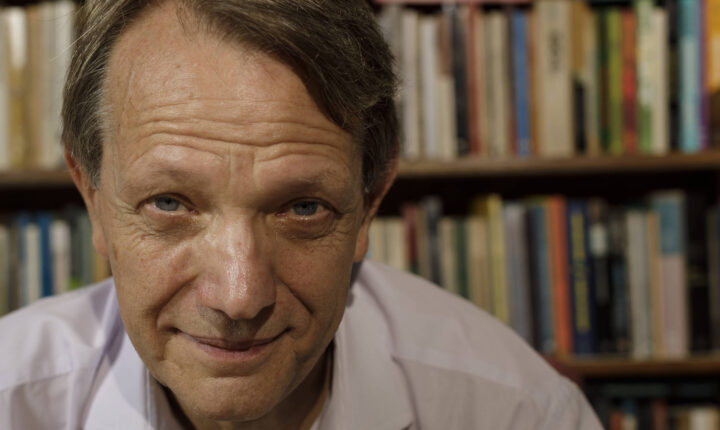 André Singer lança em São Paulo livro sobre legado político de Bolsonaro