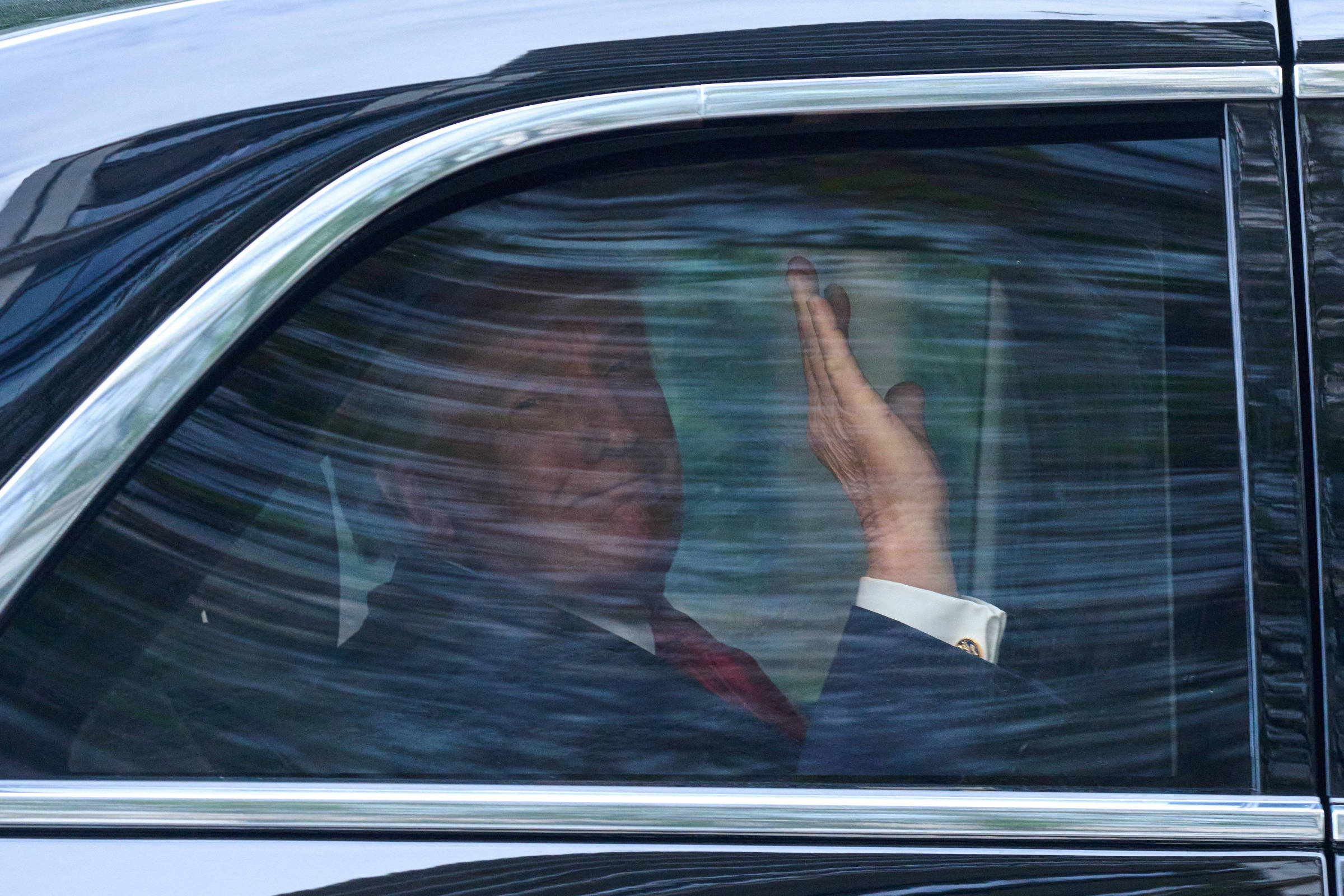 Após banir imprensa tradicional, Casa Branca lança canal ‘Trump TV’